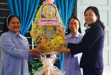 Christmas visit to 6 women's religious congregations