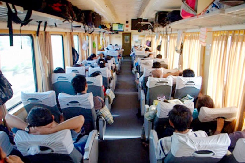 More Nha Trang -  Sai Gon trains on New Year 2015 holiday