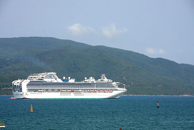 49 international cruise ships register to arrive Nha Trang in 2015