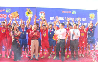 PVF football team wins at U17 national football championship.