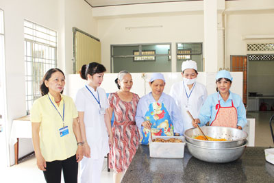 Founder of charity kitchens in Khanh Hoa