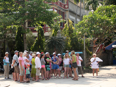 Foreign tourists visiting Long Son Pagoda, Nha Trang.