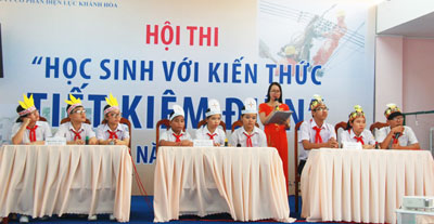 Propagandists for electricity saving