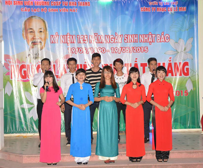 Musical night celebrating birthday of President Ho Chi Minh held