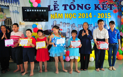 Gifts donated to Sao Mai Care & Education Center for Disabled Children