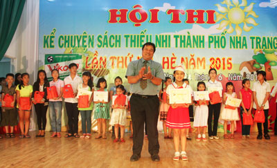 Nha Trang holds book storytelling competition for children