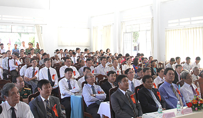 Khanh Son District solemnly holds anniversary of liberation day and re-establishment