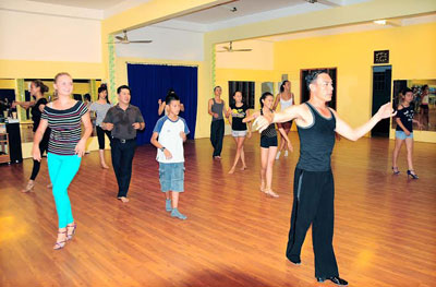 Free classes at Khanh Hoa Children's House