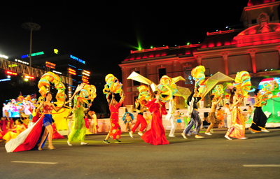 Vibrant dances captivate audience’s attention.