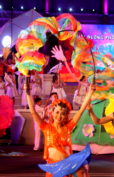 Bright smile of a female dancer.