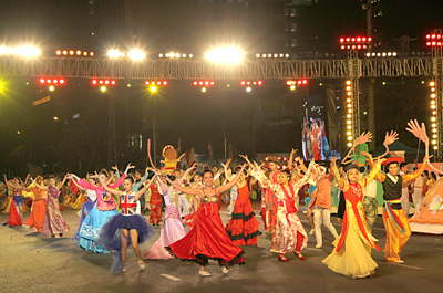 Tourism turnover during Sea Festival 2015 reaches nearly VND130b