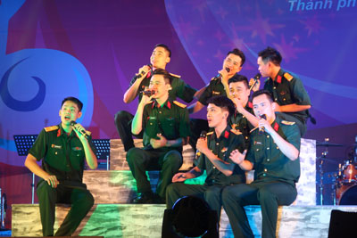 Public Arts Festival 2015: full of cultural colorfulness and freshness of soldiers