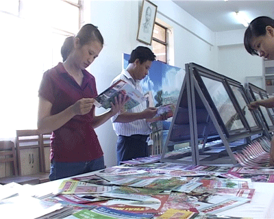 Documentation on Thai Nguyen Province displayed at Khanh Hoa Provincial Library