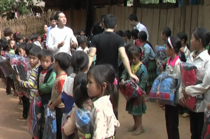 School support program in Dien Son Commune
