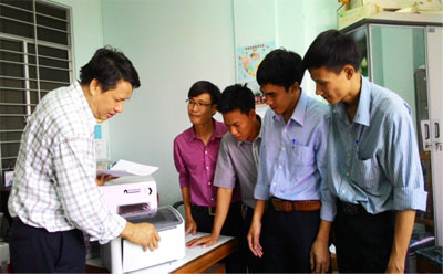 Teaching aids, materials handed over to primary schools on Spratly Islands