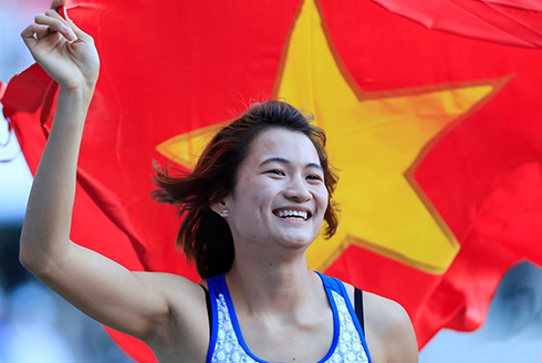 Nguyen Thi Oanh is expected to supersede Vietnam’s “queen of speed” Vu Thi Huong in women’s 100m and 200m. (Photo: Duc Dong)