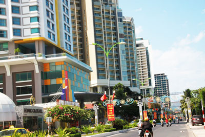 Various social criticism activities