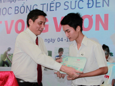 Scholarships awarded to 73 freshers