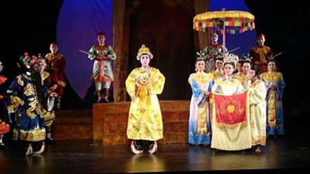 A scene in play of Khanh Hoa’s theatrical group.