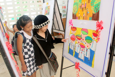 A useful playground for children loving fine arts