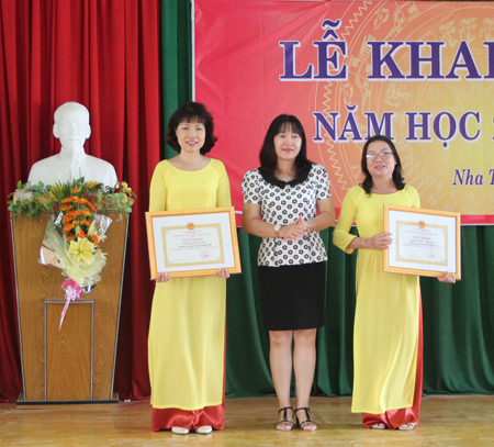 Khanh Hoa Economics School opens new academic year 2015-2016