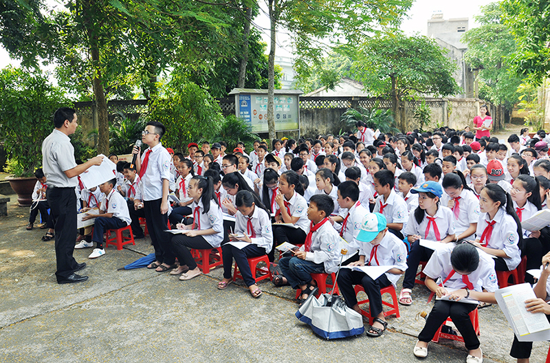 School violence control and traffic safety education