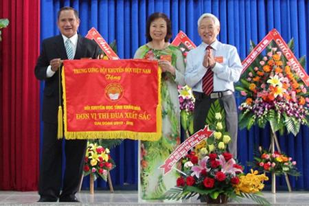Khanh Hoa Provincial Study Promotion Association holds 4th Representative Congress, 2015-2020 term