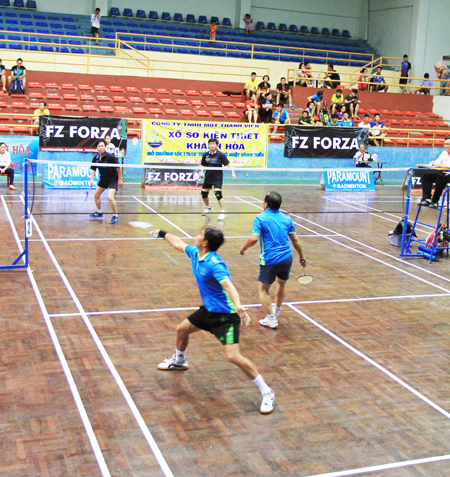 Khanh Hoa badminton clubs open tournament: contributes to promote movement