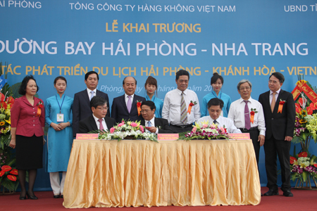 Khanh Hoa and Hai Phong sign tourism development cooperation