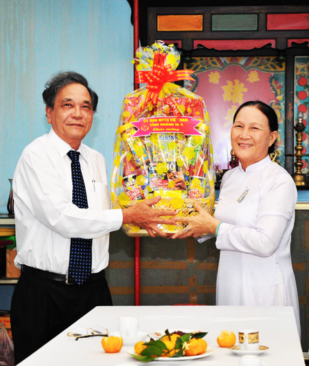 Visit paid to Tay Ninh Caodaism dignitaries and followers