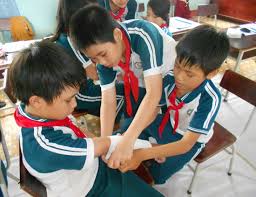 First aid training for primary school children