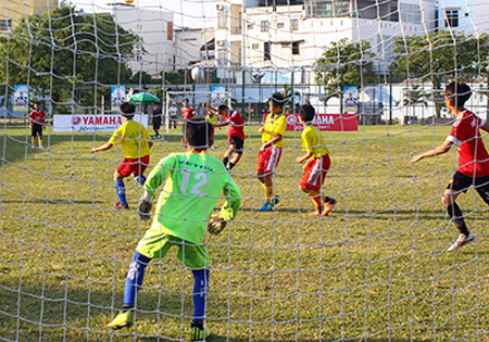 Two teams play an exciting match.