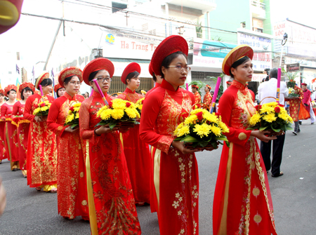 Flowers to offer to altar of the National Ancestors.