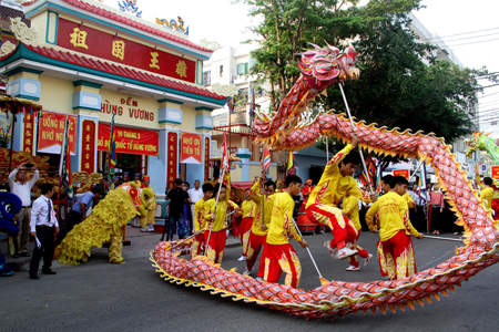 Unicorn – lion – dragon dance performance.