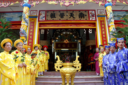 Hung Kings’ Temple.