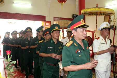 Delegation of province’s armed forces.