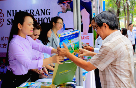 Booth of Khanh Hoa businesses at Tourism Festival in Ho Chi Minh City