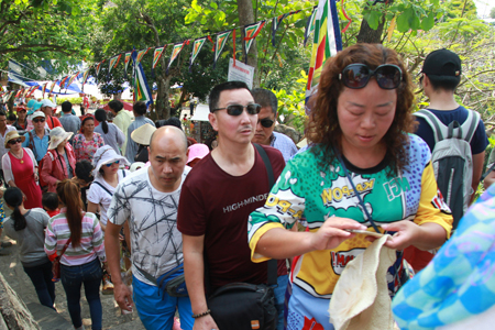 Many tourists join Ponagar Temple Festival 2016.