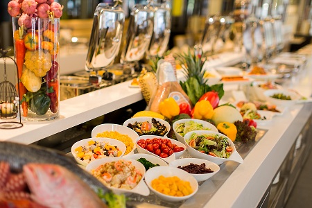 Sumptuous buffet dinners on April 30 and May 1