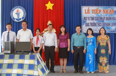 10 computers donated to Le Thanh Liem Junior High School