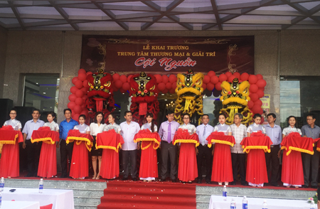 First supermarket in Ninh Hoa opens