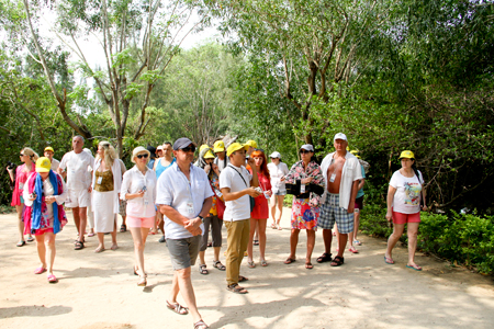 Russian visitors to Nha Trang – Khanh Hoa rising again