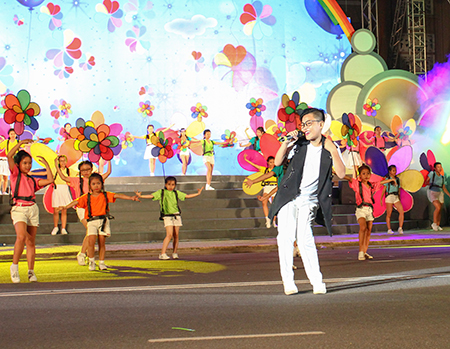 Tien Quang, runner-up of the Voice Kids of Vietnam 2015.