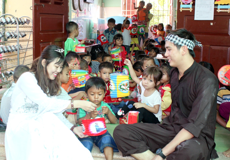 Warm Moon Festival for kids