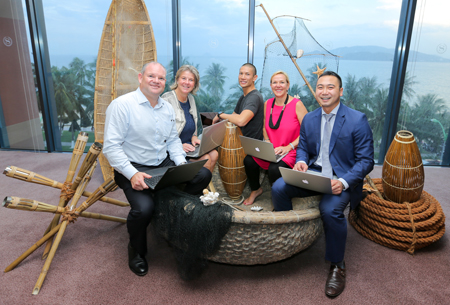 Visit Nha Trang presents new management board