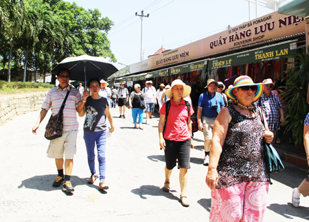 Foreign tourists at a tourist spot in Nha Trang