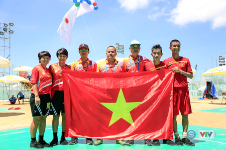 Vietnam’s shuttlecock team bags all seven golds at ABG5.