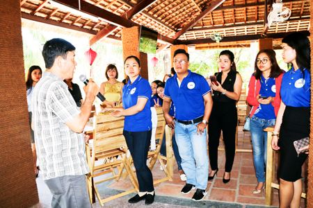 Members of VTF Nha Trang exchange at Nhan Tam Ecological Tourist Site.