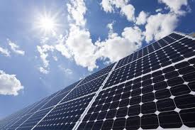 Hong Kong investor offers to build solar power plant in Khanh Hoa