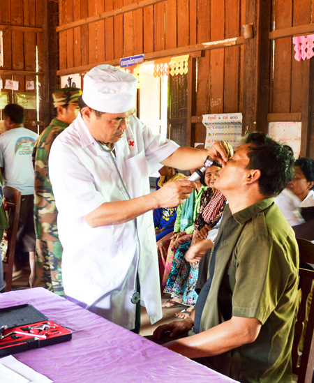 Intimate international friendship